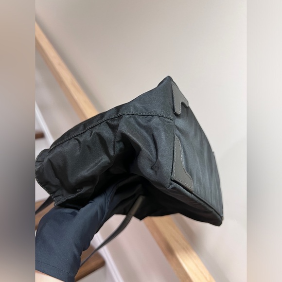 Vintage Prada tote bag - Picture 6 of 17